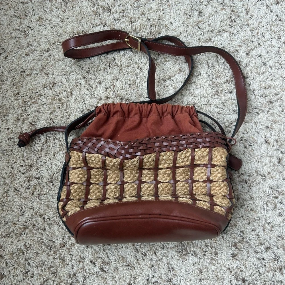Vintage Leslie Fay Faux Leather and Straw Shoulder/Crossbody Bag